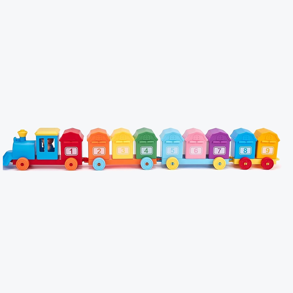 The farm train assembled, nine barns numbered 1 to 9 behind the engine