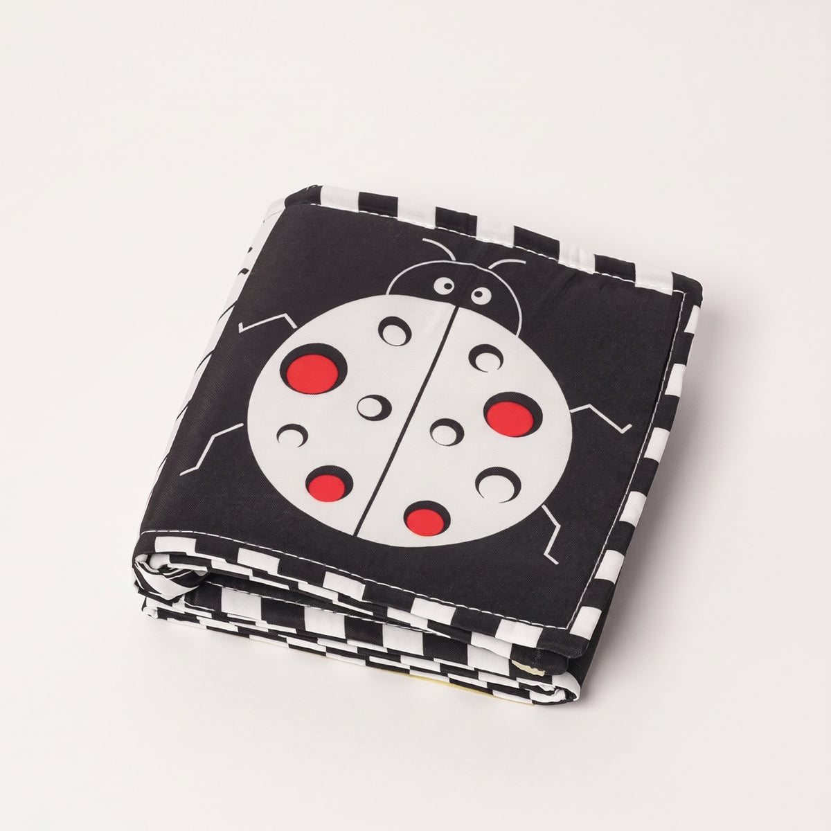 Montessori Newborn Contrast Book