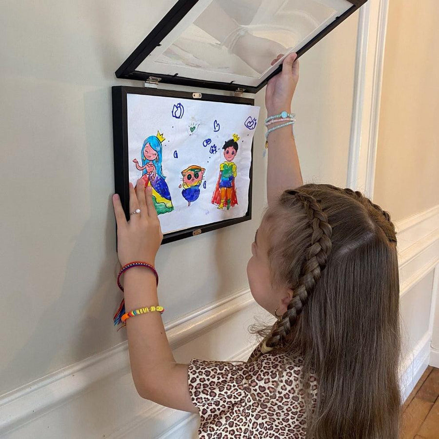 Kids Artwork Frame with Storage for 200 Drawings - view 2