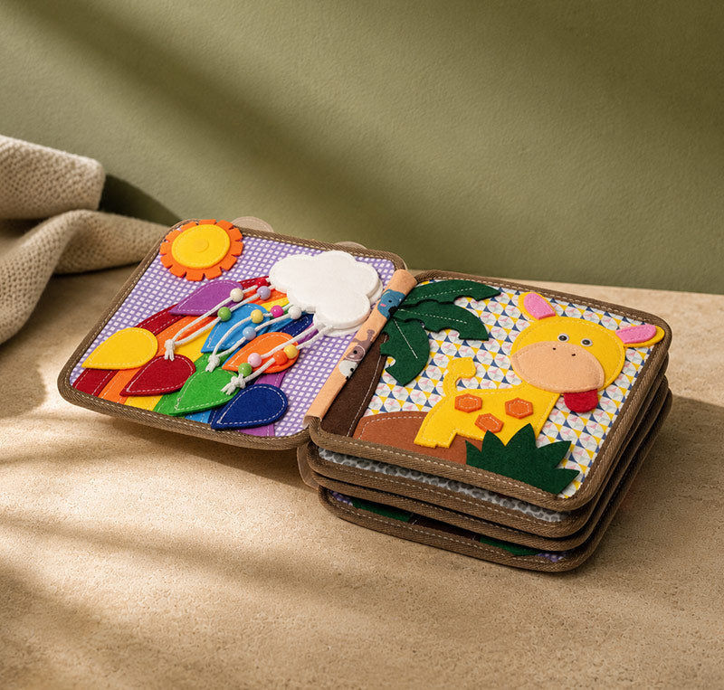 Montessori Genius Giraffe Book